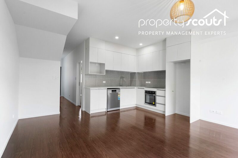 One-year old property boasting an impeccable, brand new appearance!