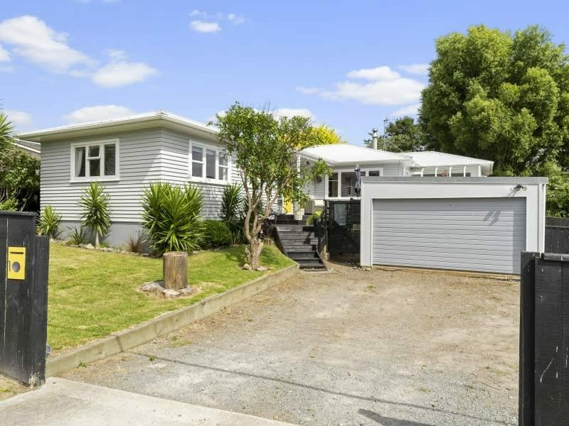Charming weatherboard home 