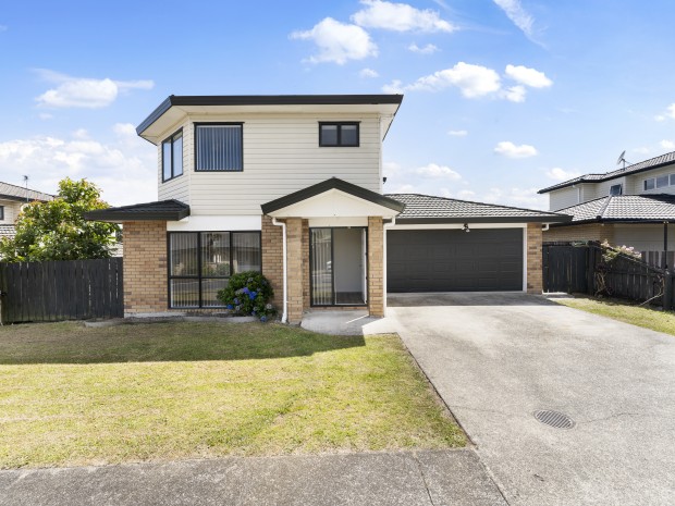 Large Family Home in Ranui