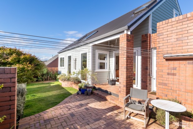 Beautiful Sunny Khandallah Townhouse