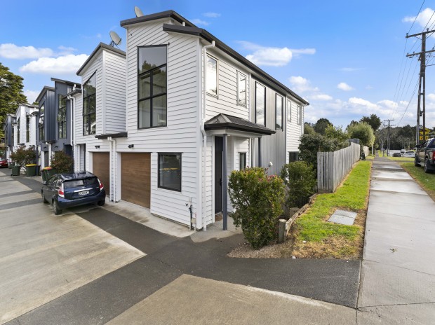 3 Bedroom Townhouse in Opaheke