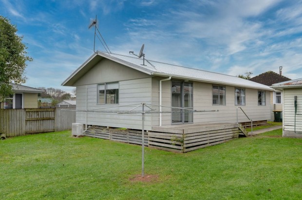 4 bedroom home in central Levin