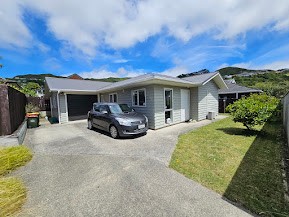 Lovely three-bedroom house in central Johnsonville.