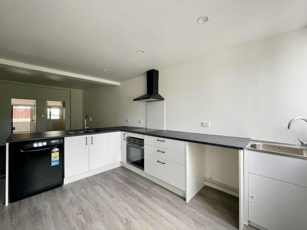 Unique Converted Apartment – One-Bedroom Home with Versatile Extra Room