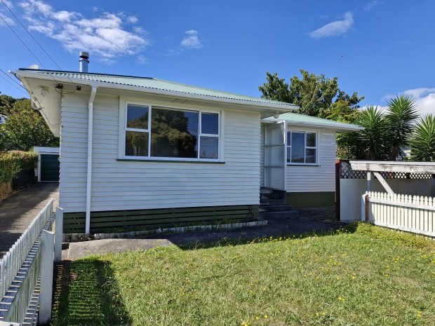 Solid three-bedroom in Spotswood