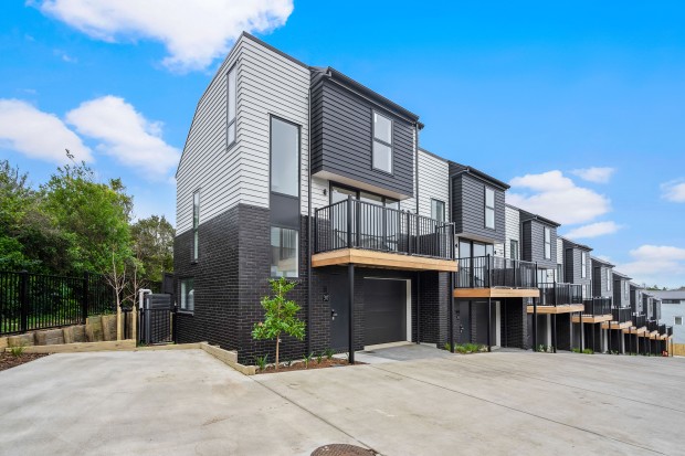 3 Bedroom on Panoni 