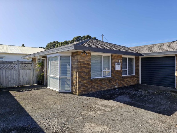 2 Bedrooms on Sackville