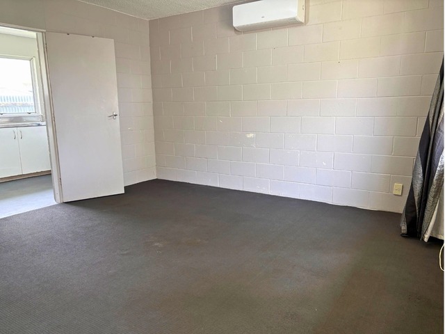 Easy living on Miro St