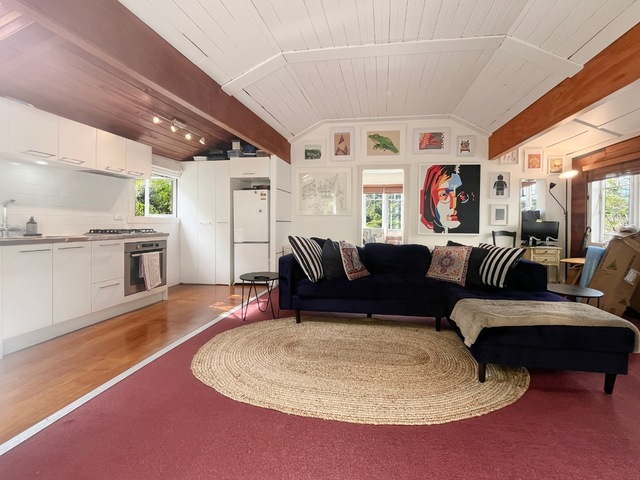 Standalone Renovated Sugar Workers Cottage – Charm, Privacy, and Views