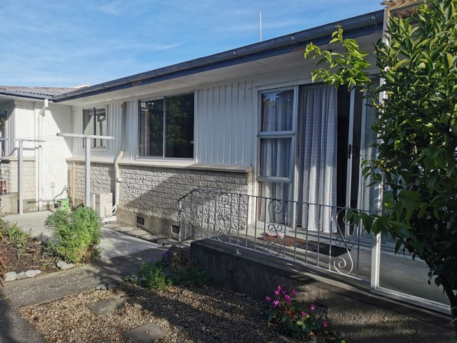 Two bedroom unit close to Napier City