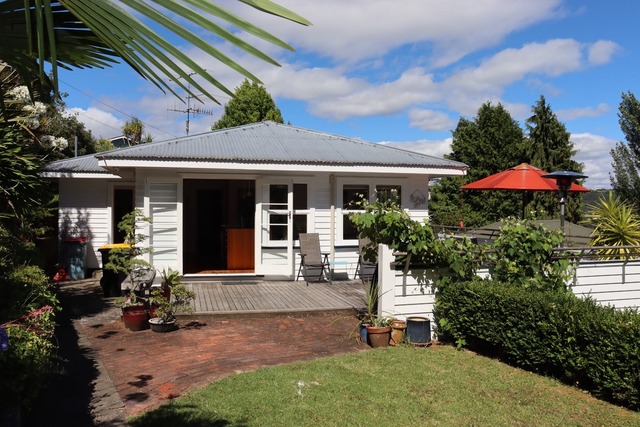 29 Allan St