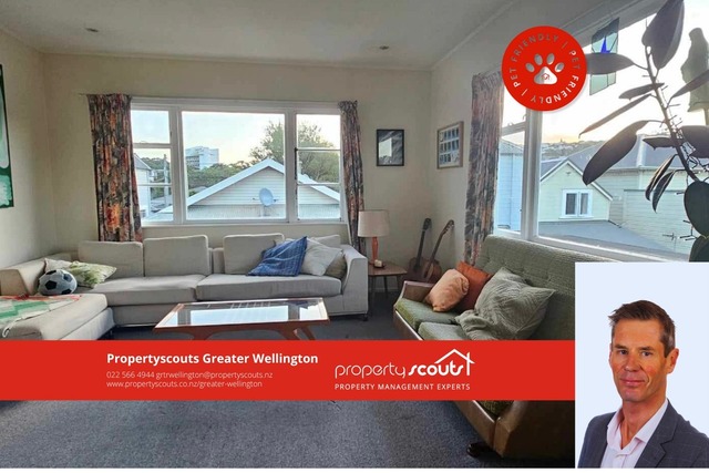 Substantial home- 5 bedrooms, two bathrooms, close to the Basin Reserve. the Basin Reserve.