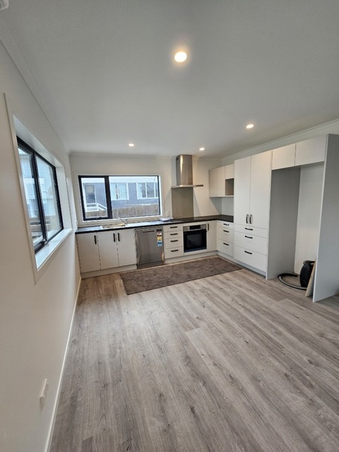 Brand new 2 bedroom duplex home, one off-street park, back from the street.
