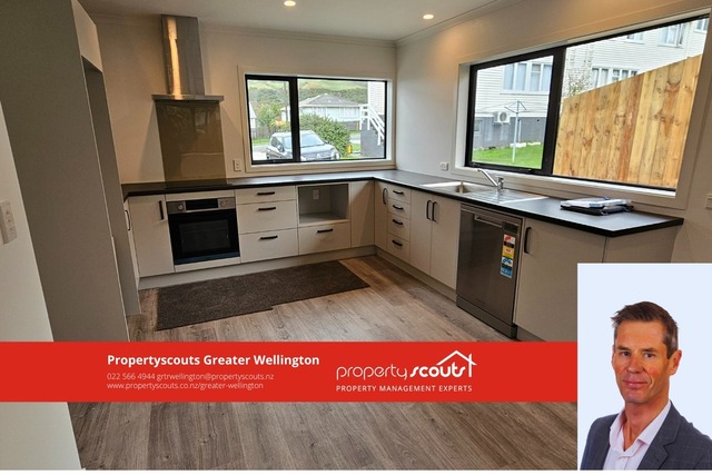 Brand new 2 bedroom duplex home, back for the street.