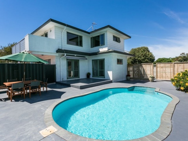 Te Awa - 3 Bed 2 Bath - Fully Furnished