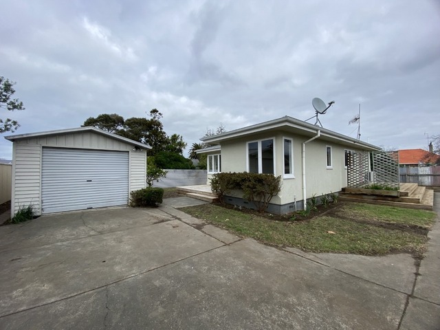 Private low maintenance 3 bedrooms