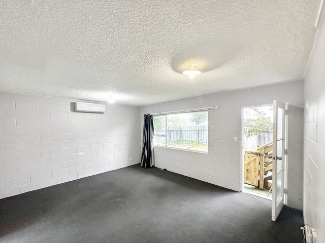 Easy living on Miro St