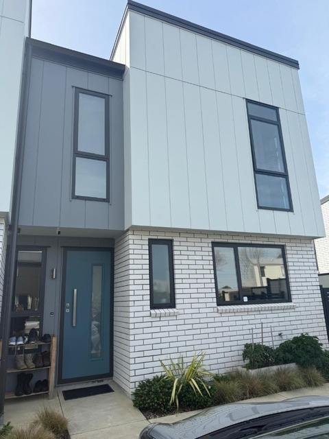 Modern Māngere Living – Pets OK