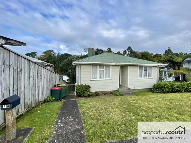 3 Bedrooms on Banks St