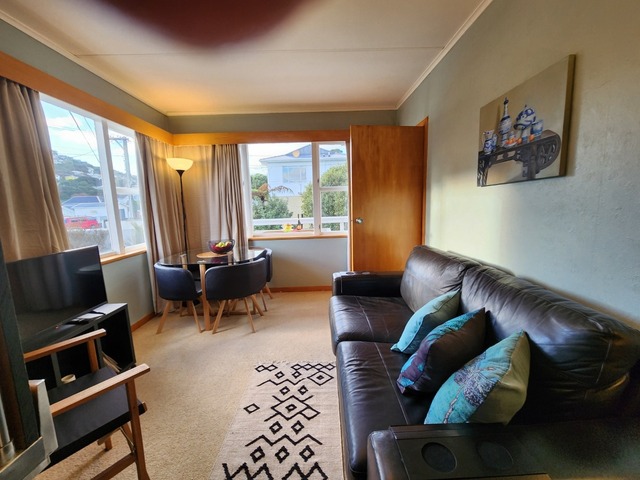 Sunny Hataitai Flat