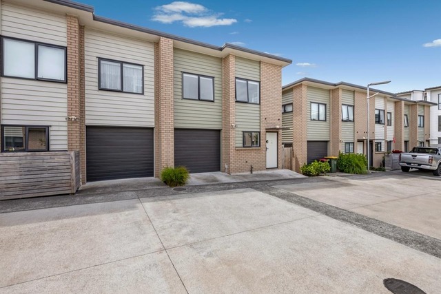 3 Bedroom in Mangere