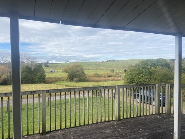 FULLY FURNISHED RURAL HOME – MARSHALL ROAD