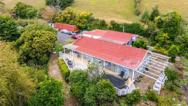 Peaceful Rural Living at 65 Golding Road