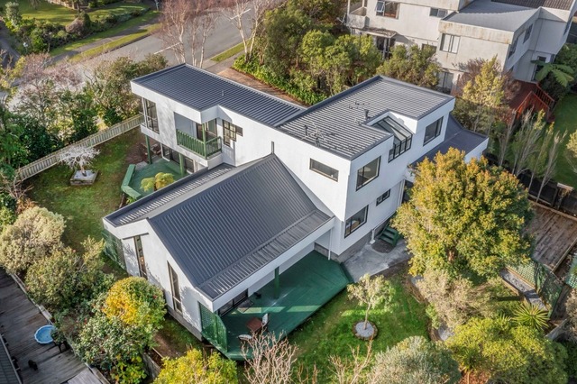 Stunning 4 Bedroom home in Whitby