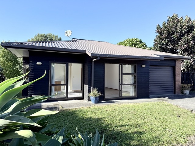 SUNNY & SPACIOUS IN A PRIME KERIKERI LOCATION