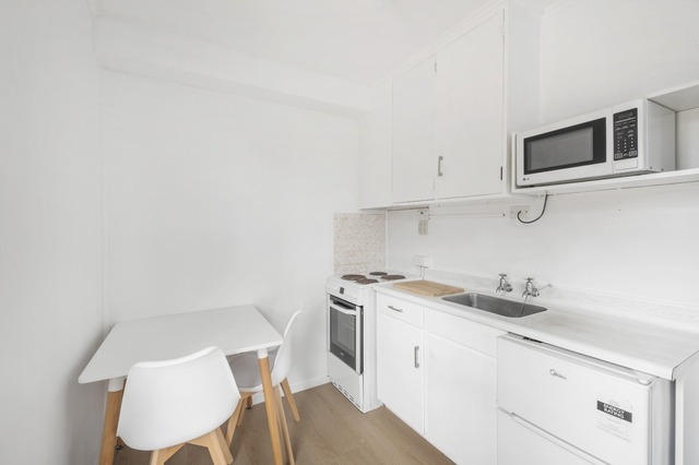 Beautifully Furnished (or Unfurnished - your choice) Studio Bedroom Unit – Water & Internet Included