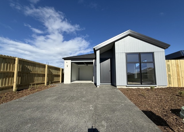 Modern, Brand New & Moments from Halswell Quarry