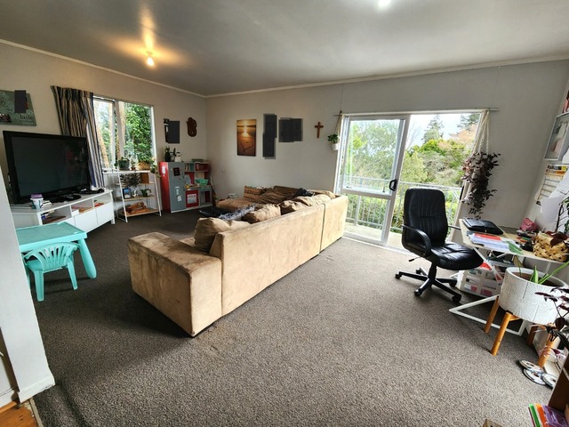 2 Bedroom Unit - OTUMOETAI