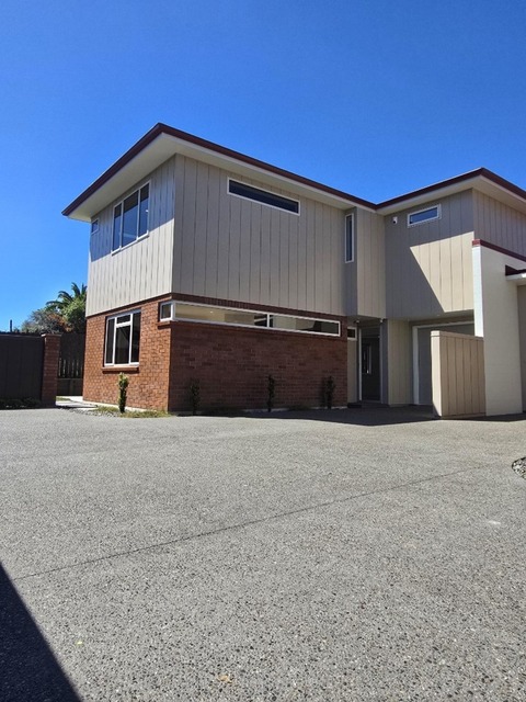 BRAND NEW Townhouse living in Hillcrest
