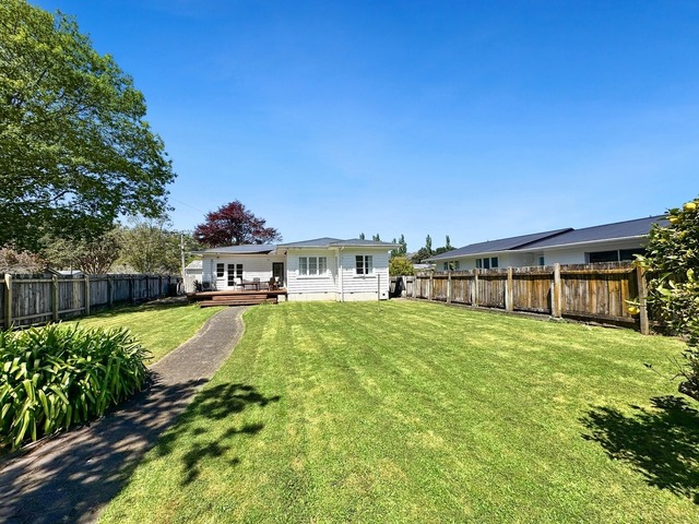 Lots of space in Manor Park